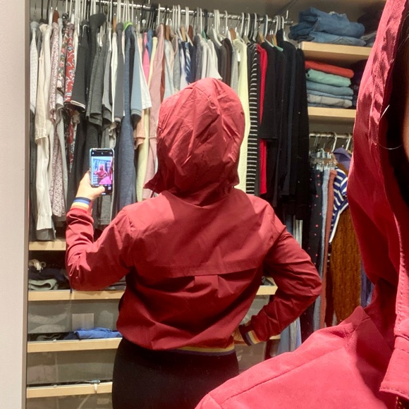 Marine Layer 🌈 Retro Light Rain Jacket - Picture 4 of 6